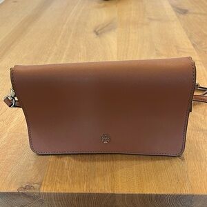 TORY BURCH Emerson Crossbody Saffiano Leather Handbag in Moose / Saddle Brown